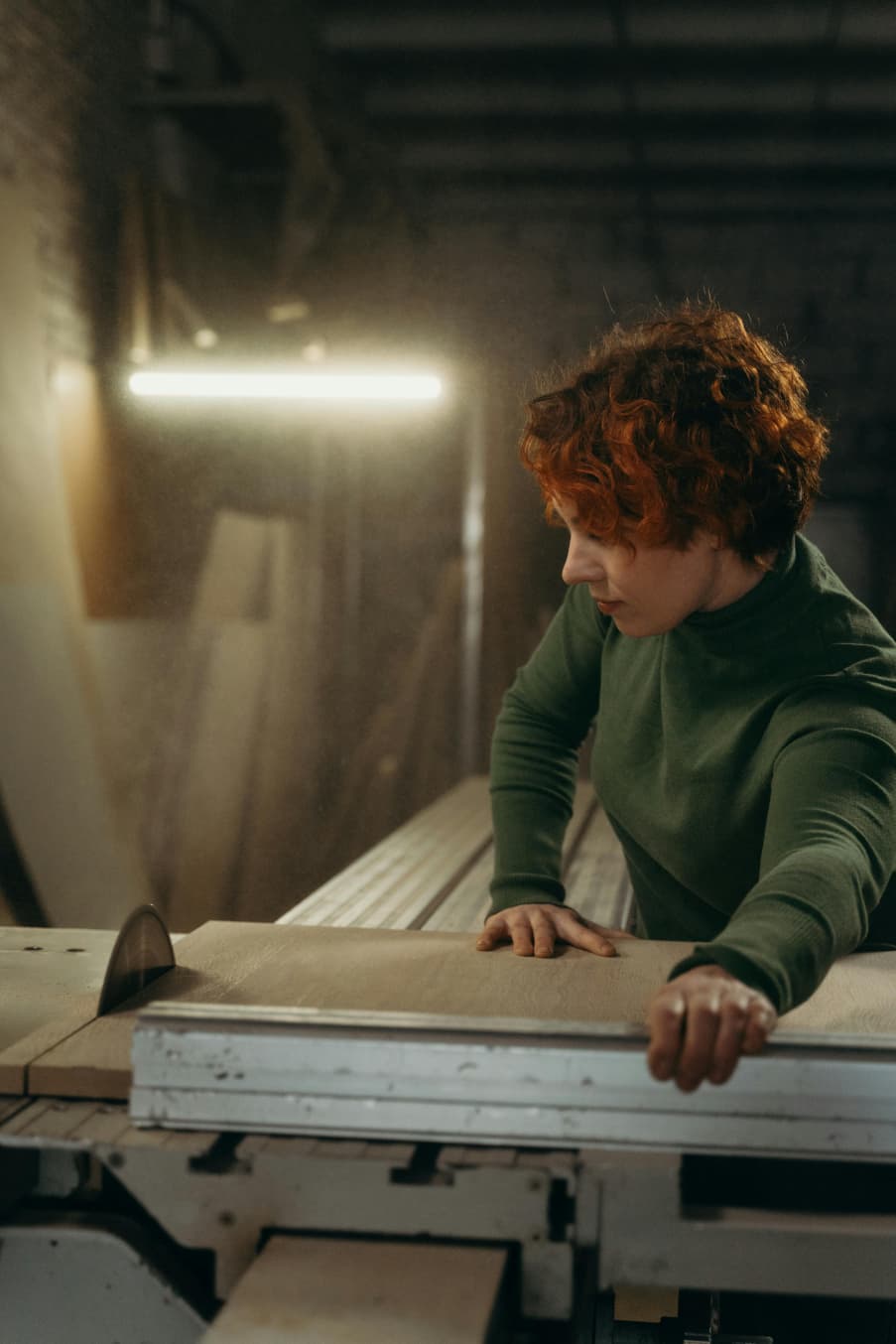 Advanced CNC technology and technical expertise